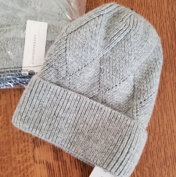 Anthropologie Pick-a-pom Beanie Base - grey - Picture 7 of 9